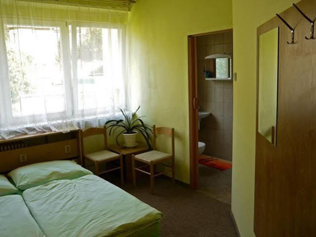 Hostel Sokol Troja Prague Extérieur photo